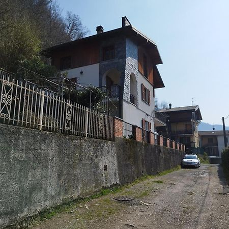 B&B I Ghiri Canzo エクステリア 写真